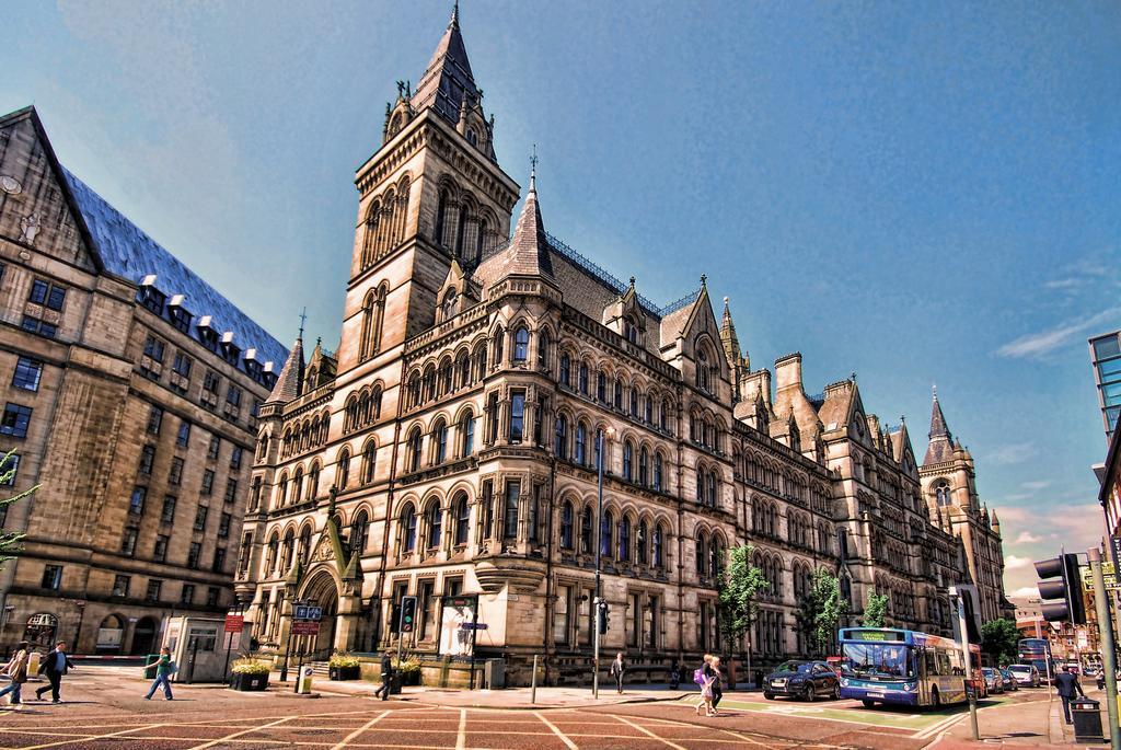 The Trafford Apartment สต็อกพอร์ต ภายนอก รูปภาพ